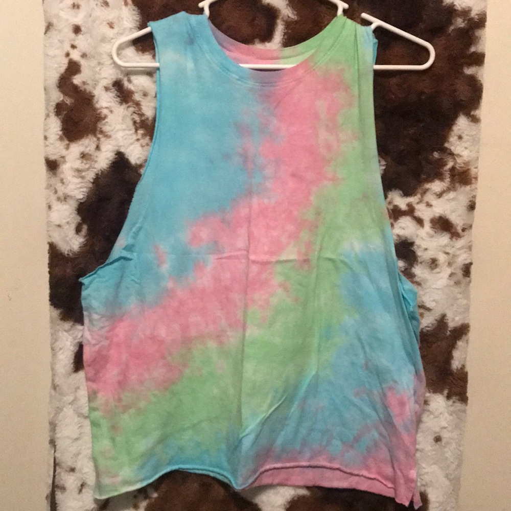 Woman’s medium tie dye tank top